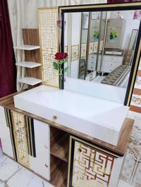 غرفه كامله • نظيفة • ٩٠/١٠٠