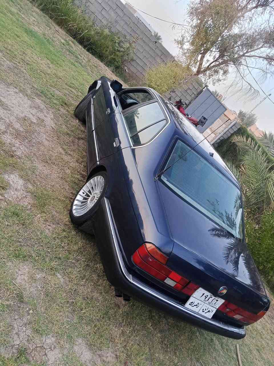 بي ام. 735 للبيع
محرك جديد  كير كايم سياره معمره كامل 

نضيفه لك بيها ضربه بالتكمه بين البابين منجوه ماواصله شاصي  خللها بس الكير  سنويه ساقطه من 2020 غرامات 8 ورقات سعر قفل 40  تصليح الكير ***********
