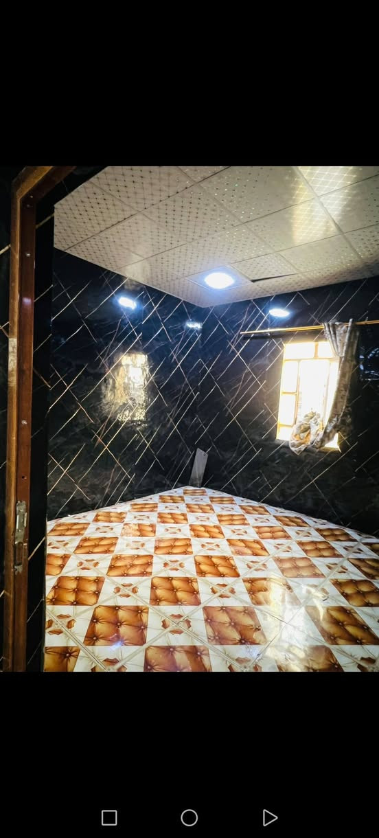 بيت البيع الجروعيه الثانيه خلف مستشفى لاماني بل. زراعي فقط مكاتبه وتكفال عن العشاير   سعره 37وبي مجال ويرهم اقصاد كل شهر 500 مقدمه 20 وبقيات اقصاد يرهم بيت 400 متر وبراني 19 متر صطح ايزوكام وشتايكر والبيت ترميم جديد وكله سيراميك وسقوف ثانيويه بيت نضيف حمامات خارجيه مكانه مقابل مجمع بيراق السكني *********** رقمي متواجد

نص مكتوب في الصور:
- ٥ يونيو، ٢٠٢٦ ٥ سبتمبر، ٢٠٢٤ ٤:١١ م • السماوة ٢:٤٨ م أفضل صورة التعرف الفائق على النصوص المزيد حذف التعديل الذكي المفضلة مشاركة