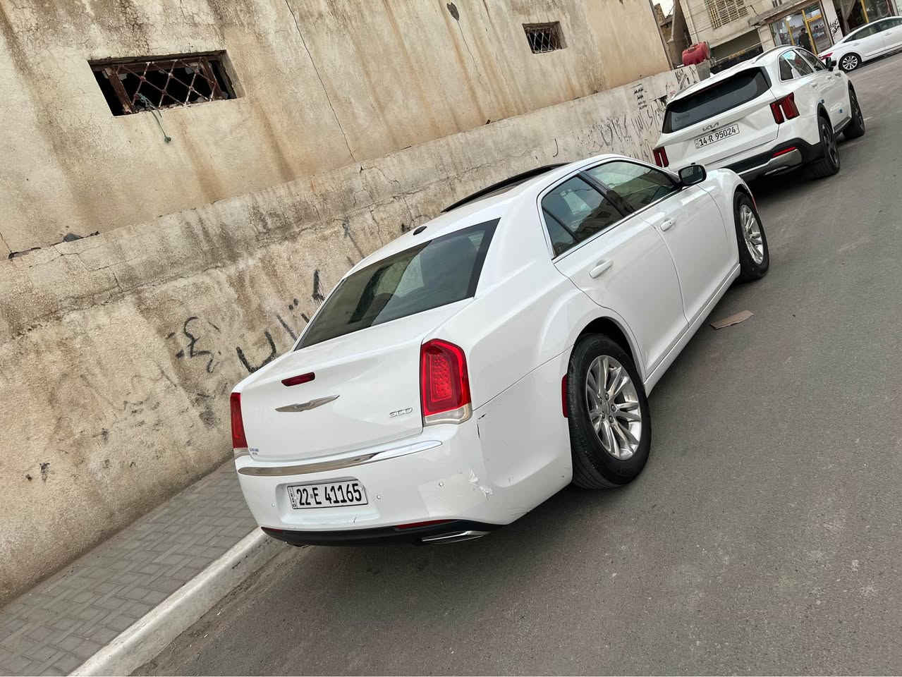 اوباما كلايسلر ٢٠١٦ ماشيه ٧٣  اخت الجديد كفاله من كلشي من الصبغ والضربه والتبديل والاصوليات 
مواصفات السياره لمتدد
دبل فتحه بانوراما شاشه جبيره تحكم ستيرن كشنات كهرباء تدفئه كشنات 
السياره تخم تاير جديد حداديه ١٠٠/١٠٠ تبريد فول مكينه كير اله جديد
السعر ٢٥٠
مكاني بصره
الزبير  الرقم *********** البصرة, العراق
