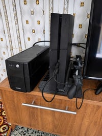 🎮للبيع PS4 فات مهكر نضافة ١٠٠٪🔥 . يجي ويا USB حتة يحافض على الجهاز  . ...