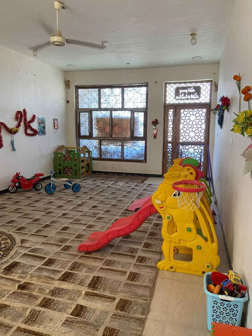 تعلن نور الهدى روضه وحضانه عن استقبال اطفالكم الحلوين. عنوان. الروضه دور العمال الشارع الرئيسي دوام شفتين صباحي وظهري. اي استفسار ***********
