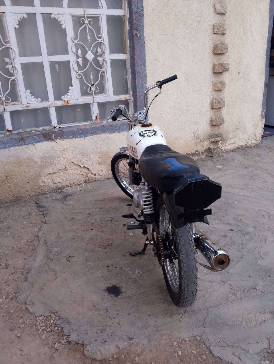 شلامجه اصلي مكينه خرسه خرسه بمعنه الكلمه فصله تغريد اوراق تعمير شوفت عينك المكان حله بلدبله السعر 490 وبيه مجال بصيط كلش ***********
