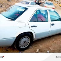 مرسيدس دب • ١٩٨٩ • القرنة