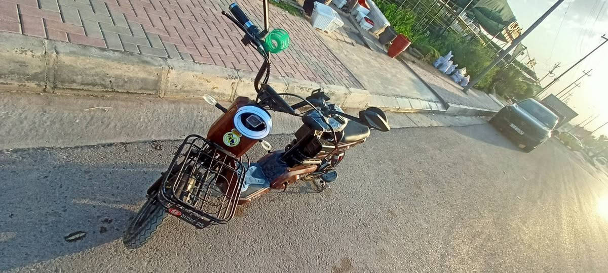 سلام عليكم من رخصة الادمن اقرة المنشو زين
دراجة شحن4بطاريات شرط انطيك هيا 100/%

تمشيك 35ال30كيلو شرط 

سويجين بصمة تشغيل عن بعد 

مانع سرقة كارتات عدد 2تشغيل 

سماعات بلوتوث 
ستاند موبايل وتكدر تشحن موبايلك هم

سرعة الدراجة 60او اكثر بس حقيقي شكد ما اعرف

اشاير خلاط كلهم شغالات انطيك الدراجة شرط من الراس للراس

تفحصها اذا بيها اي عطل تشلع عيوني

سعرها 225وبيها مجال ما يكون بخاطرك الا الطيب ***********هذا بي واتساب

وهذا اذا تريد تتصل عليه  

***********

ولخاص مفتوح ايضا

