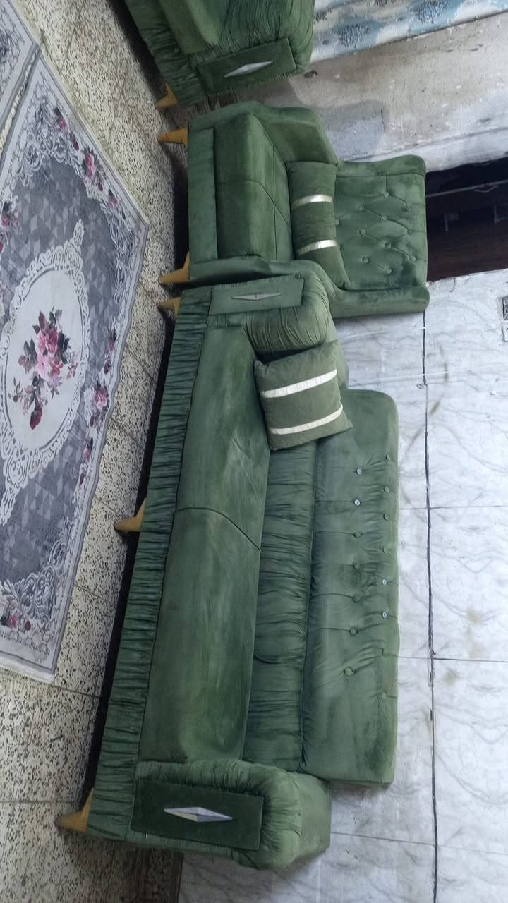تخم باله 10 مقاعد اخو الجديد نضافه فول كل ضرار ما بي ثكيل سعر 260 وبي مجال مكاني بياع يوجد توصيل بكروه 0773723117 وتساب تصال ***********
