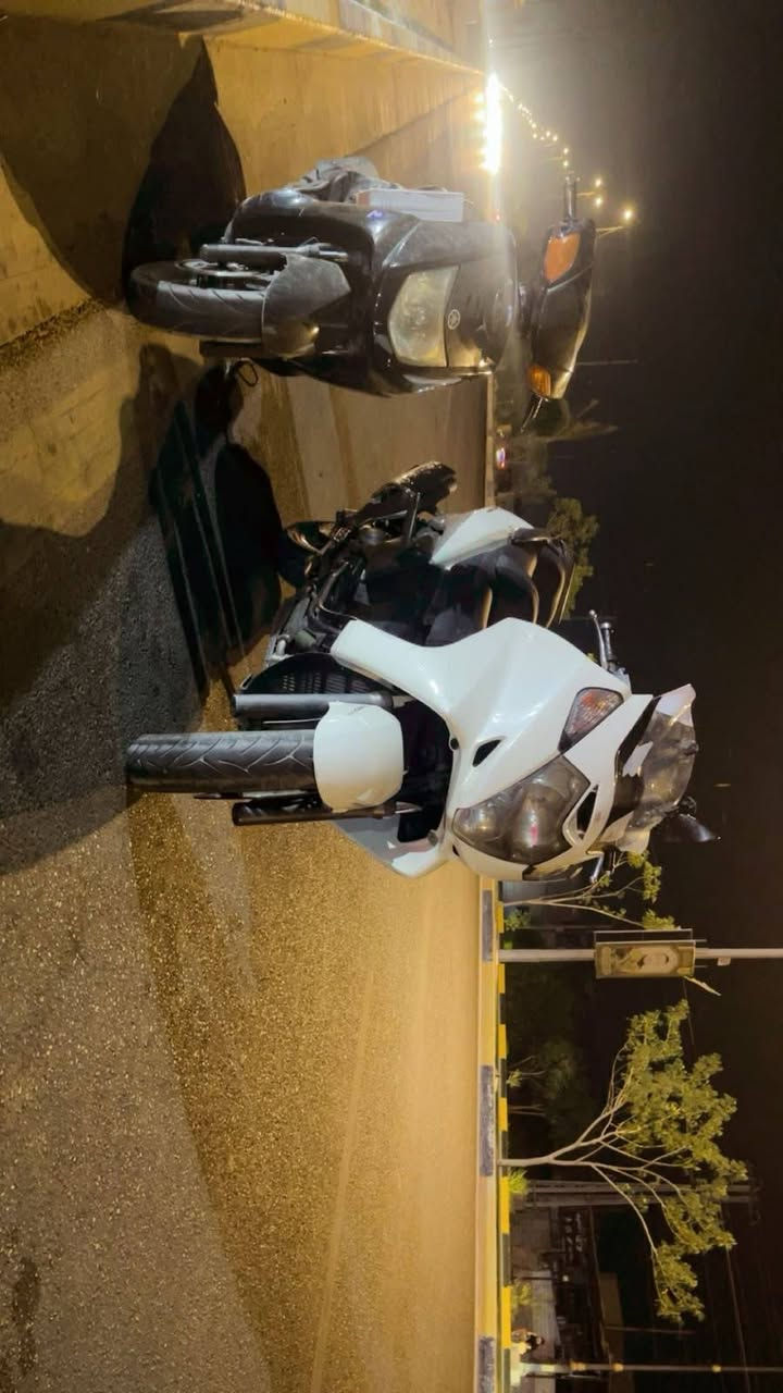 السلام علیکم سلفر ونج
مكلف بالنشر مكينه. 600 دراجه حلوه ناعمه وفر شغال ايبي اس شغال دراجه ترايها من بغداد للبصره  *********** مكان بغداد الدوره الميكانيك
