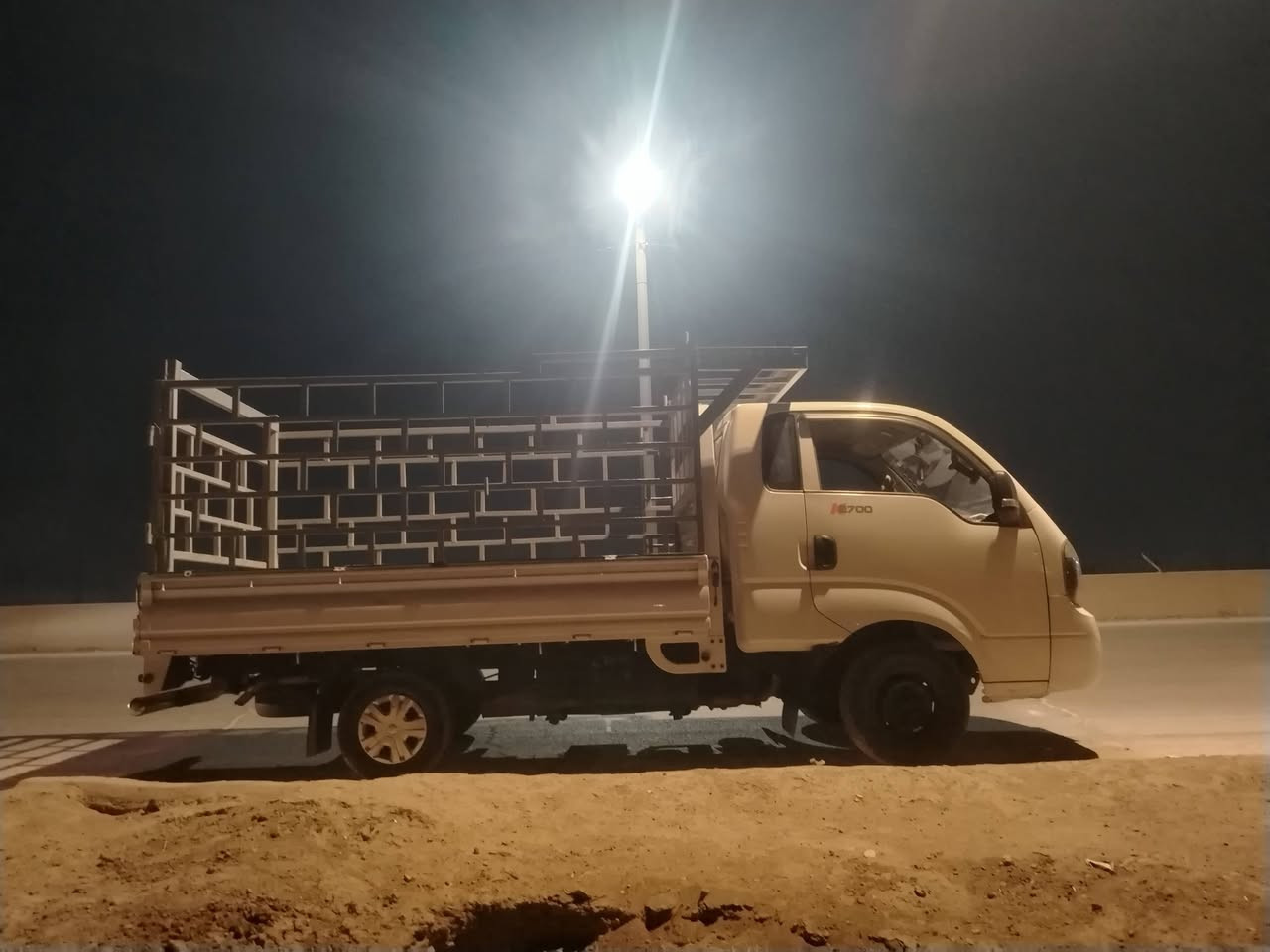 السلام عليكم
كيه 2700     موديل 18
رقم بابل دولي مصفره وجاهزه شرط تحويل 
مكفوله شا صي ورقم شاصي مكفول والضربه والصبغ والتبديل بيه باررد شويه بالبنيد فقط
مكينه مكفوله  وكير واكسل وحداديه مكفولات عل الشرط
السعر 116 

العنوان الديوانيه 
لاستفسار
***********
