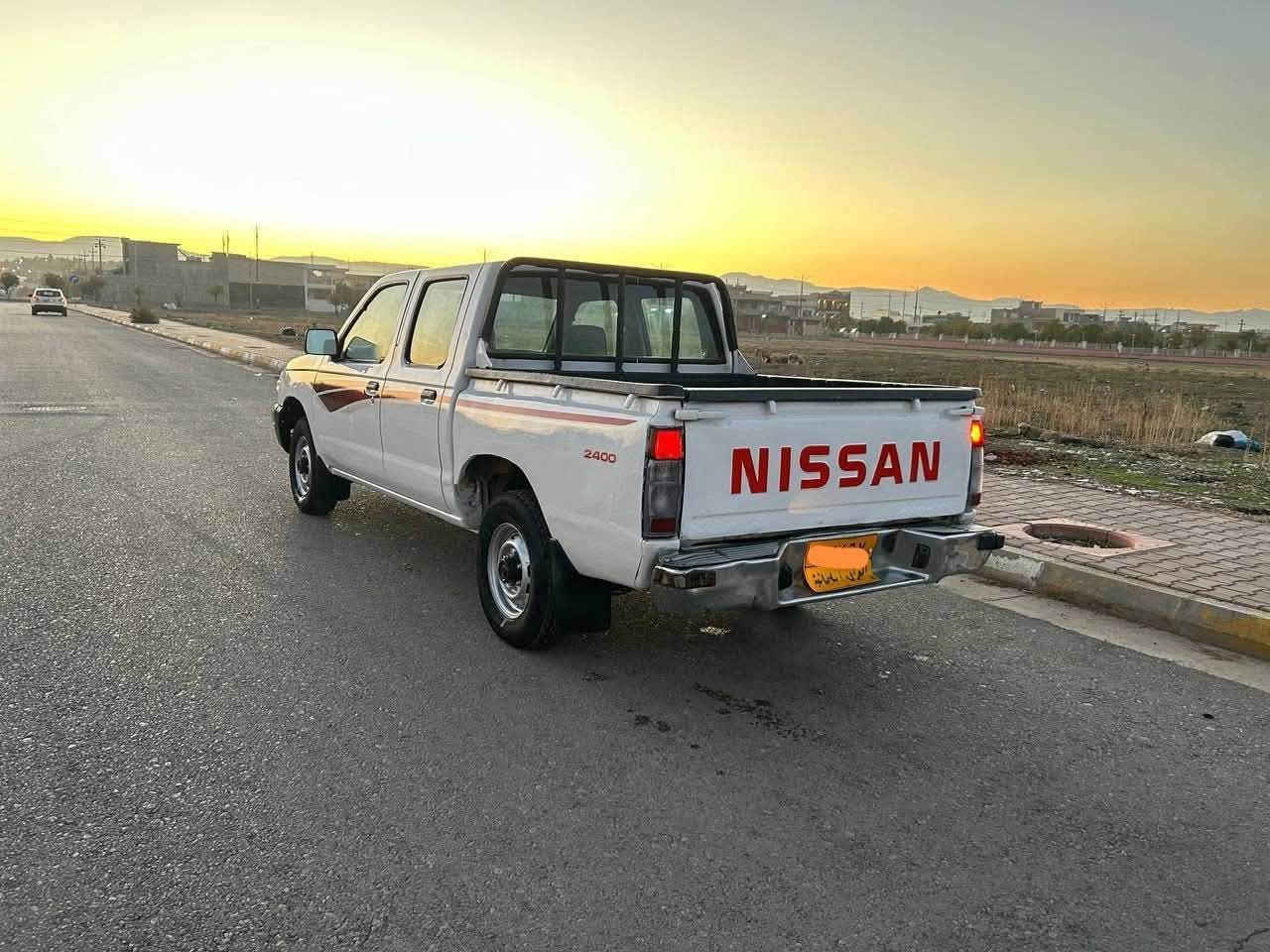 نیسان مۆدێل 2002
محەسەن پاوەر گێر و مەکینەو تەبریدو ئەکسلی بەشەرت

چوار تایەی تازەی لە ژێردایە

سەنەوی بەسەر چووە بەشەرتی تەحویل و غەرامە

بۆیاخ پەڵە پەڵە بۆیاخی هەیە

نرخ:٦٨ گەڵا

سلێمانی 

***********
