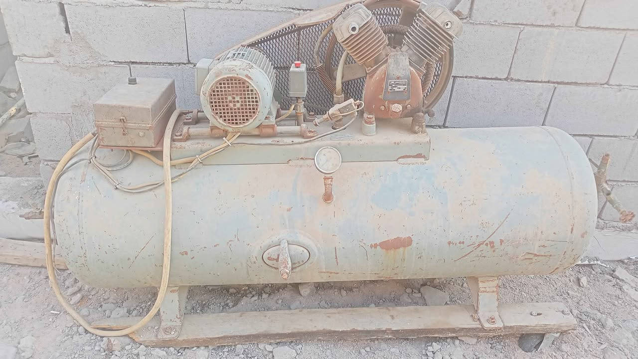 السلام عليكم اخوان اغراض محل بنجر كامل جاهز من كلشي اجهزه عين الباردة عليهن نضيفات ونشطات وتفتح تايرات من الدراجة لحد تاير 22 تاليبرات وياهن 3خالعات 2بلنص 2كمبريسر واحد 3فيز الثاني سنكل فيز وياهن ثنين جك عربانه ودريل صغار مرتب ودريل همر مال تريلات جديد ما مستعمل جبته وماشتغلت بي نشطات وحلوات وشي راقي سعر 7ملاين وبيهن مجال حك الجيه وهذا رقمي للتواصل *********** الله شاهد هذا العرض ما يتكرر Singapore
