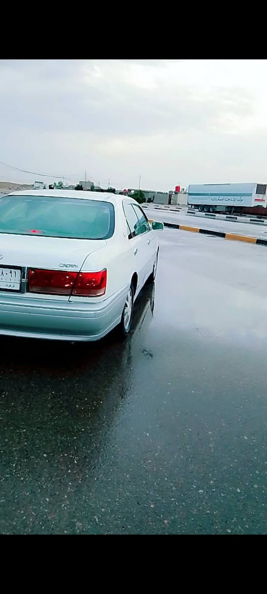 الخصيب***********.سلام عليكم سياره. جنون ملكه اصولي عليها كمرك . اربع دكم. سياره تبريد حداديه. تخم تاير سياره حلوه وجاهزه. كصه جنطه . العنوان سعر . 52بصره ابو الخصيب
