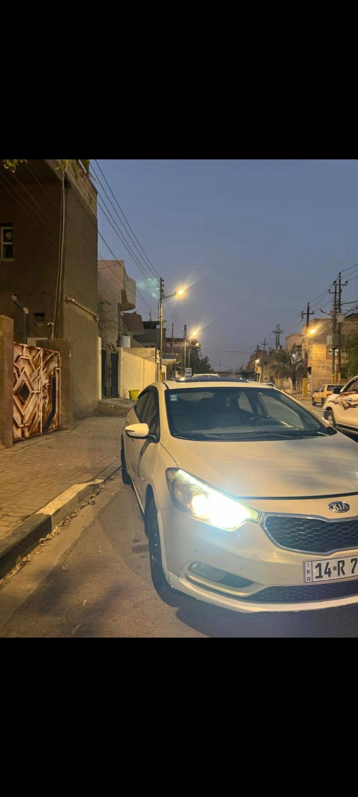 سلام عليكم كيا سيراتو مديل 14 سياره خليجيه كفال عامه من صبغ وضربه وتبديل سياره كير مكينه تبريد حداديه سياره كلش جديد مكينه 1600 سياره فول مواصفات فتحه مرايات شفط شفتات ستيرن تبريد خلفي تحكم ستيرن رقم بصره بسمي سعر 100 بيه مجال عنوان البصره رقم *********** بيه وتساب
