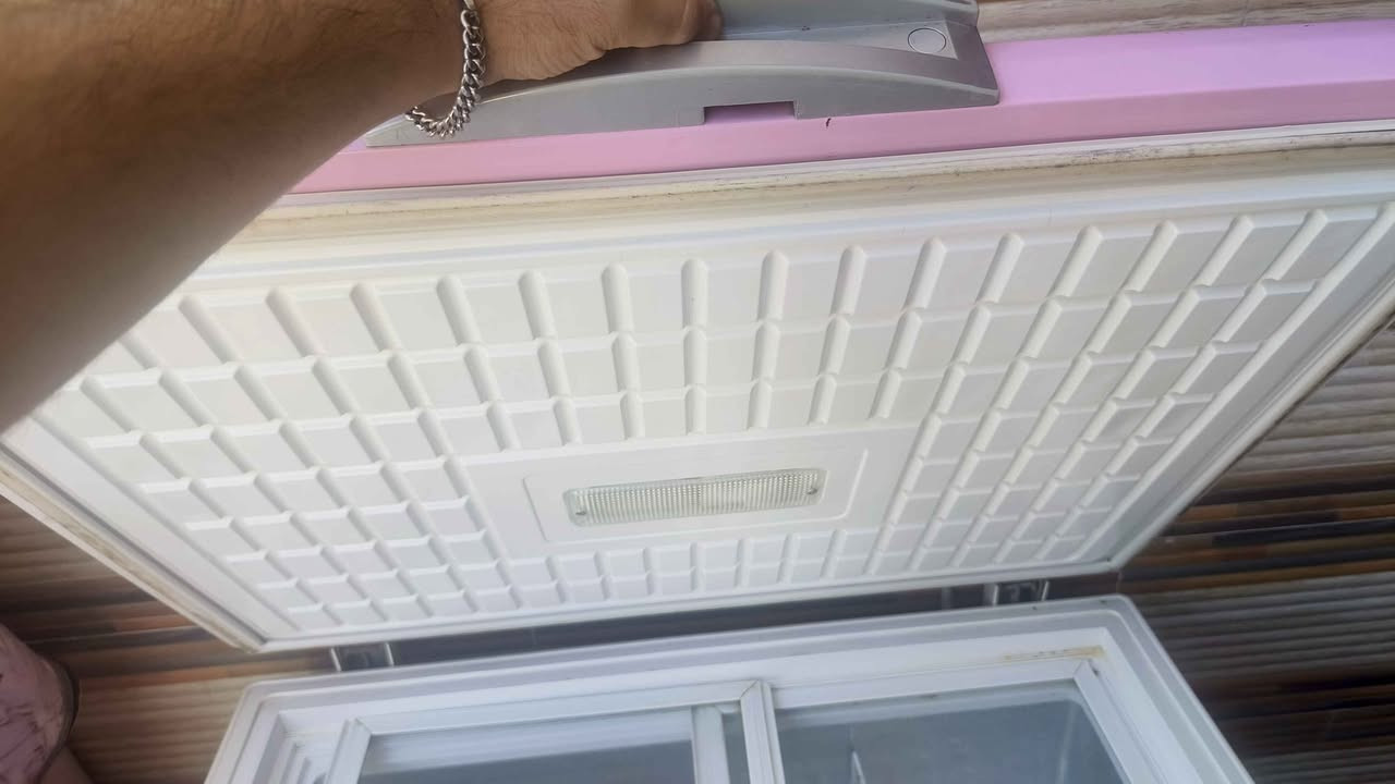 مجمدة تريز للبيع

مجمدة بحالة جيدة ونظيفة
تعمل بصورة ممتازة
مناسبة للبيت والاستخدام اليومي

السعر تواصل
بيها مجال بسيط
المكان حي أور بغداد
للاستفسار والتواصل *********** بغداد, العراق
