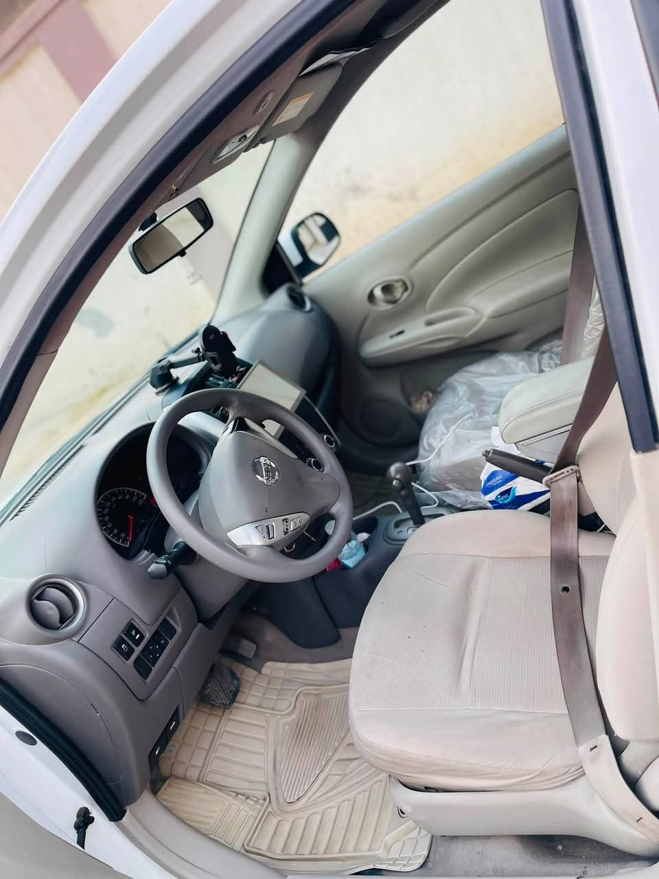 السلام عليكم نيسان سني هندي  ٢٠٢٠ بليتة زركة الأصلي كير مكينة تبريد صدر تاير بدون اي نقص جاهزة من كلشي رقم أربيل الجديد السونار منشور بيها ربع جاملغ خلفي صبغ  وهذا الشخط بسيط واضح كدامك تحويل ثاني يوم السعر مناسب ٩٢ مجال حك الجية فقط متحتاج اي مصرف  ملاحظة اقرأ المنشور واتصل مو تتصل وتسئل شبيها احترامي وتقديري لجميع  ***********
