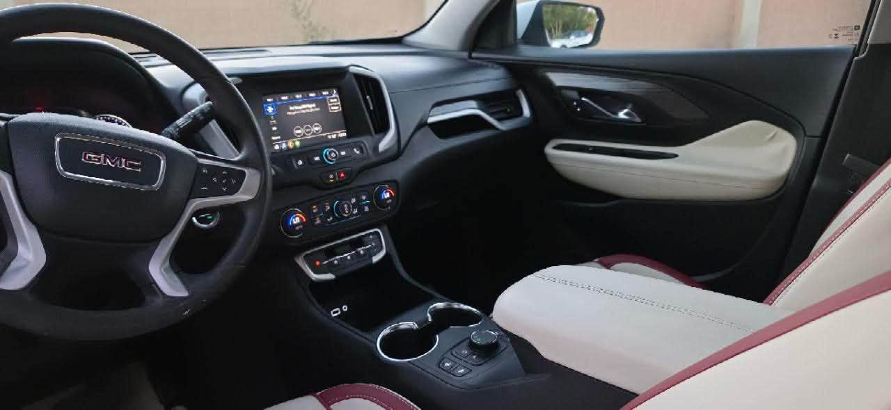 🚘 للبيع GMC Terrain 2024 🚘
أسعد الله أيامكم بكل خير 🌹

جيمسي تيران GMC Terrain موديل 2024، نظيفة ومميزة وبمواصفات جميلة.

🔹 الممشى: 11 ألف مايل فقط

🔹 المحرك: 1500 تيربو

🔹 الدفع: فور ويل 4WD

🔹 جنط كهرباء

🔹 كراسي كهربائية

🔹 كراسي مدفأة

🔹 داخلية جلد لونين

🔧 بخصوص الضرر:

✅ الضرر بسيط جداً 

✅ بدون إيرباك

✅ بدون ضرر أو إصابة للدواخل

✅ بدون تبديل أي قطعة

✅ السيارة على وضعها، والضرر خارجي وبسيط جداً

📞 للتواصل: [***********]

💰 السعر: [198ورقه وبي مجال بسيط جداا]

السيارة نظيفة وتستاهل المعاينة، والجاد يتواصل للاستفسار.

نص مكتوب في الصور:
- BIDCARS