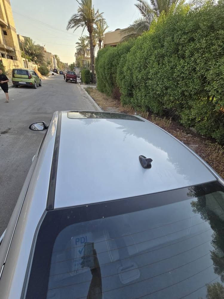 السلام عليكم
سيارة شانجان السفن l7 2025 للبيع
1-حساسات خلفية
2- فتحة سقف
3-ABS
4-تبريد
5-تدفئة
6-شاشة
7-بلوتوث
8-كامرة خلفية
9-إنارة ليد  كشاف ضباب 
10-ماشية 28 الف
11- ملاحظة/ سيارة بدون صبغ فقط تعديل بالجاملغ الايسر  وشخوط بسيطة  
                                       -12 رقم بغداد باسمي 
كير محرك  تبريد مكفول 
سعر 92  ورقة وبيها مجال اتصل وتدلل 
للاتصال و استفسار *********** 
مكاني بغداد شارع فلسطين بغداد, العراق
