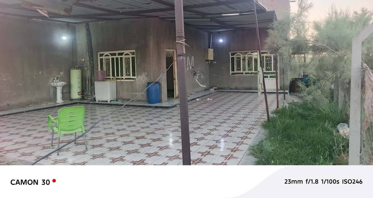 السلام عليكم بيت 500متر 
خلف محطة العلاك بناء 2014
قريب سيطرة الباشيه كافة الخدمات 
كامل بيت كامل ٣ غرف وستقبال
 وصاله ومطبخ 
سند 25 طابو زراعي مداور مباشر 
سعر مناسب تفاصيل داخل الفيديو 
جميع القطع بل العلاك موجوده 
اتصل على الارقام
*********** موجود وتساب
*********** موجود وتساب
