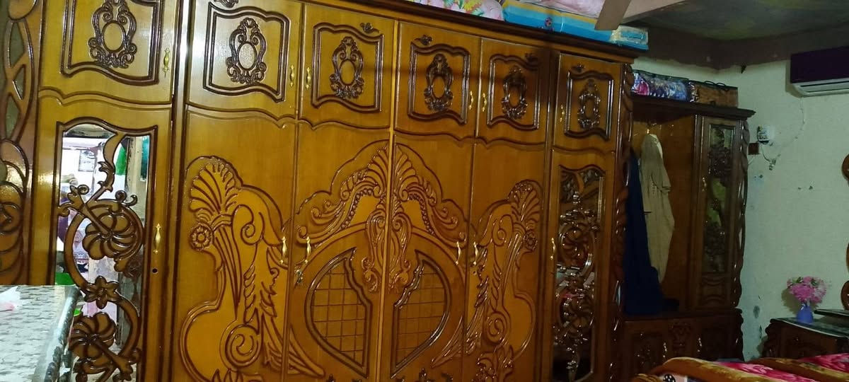 غرفه اخشاب • تفصيل ثقيل • قابل تفاوض