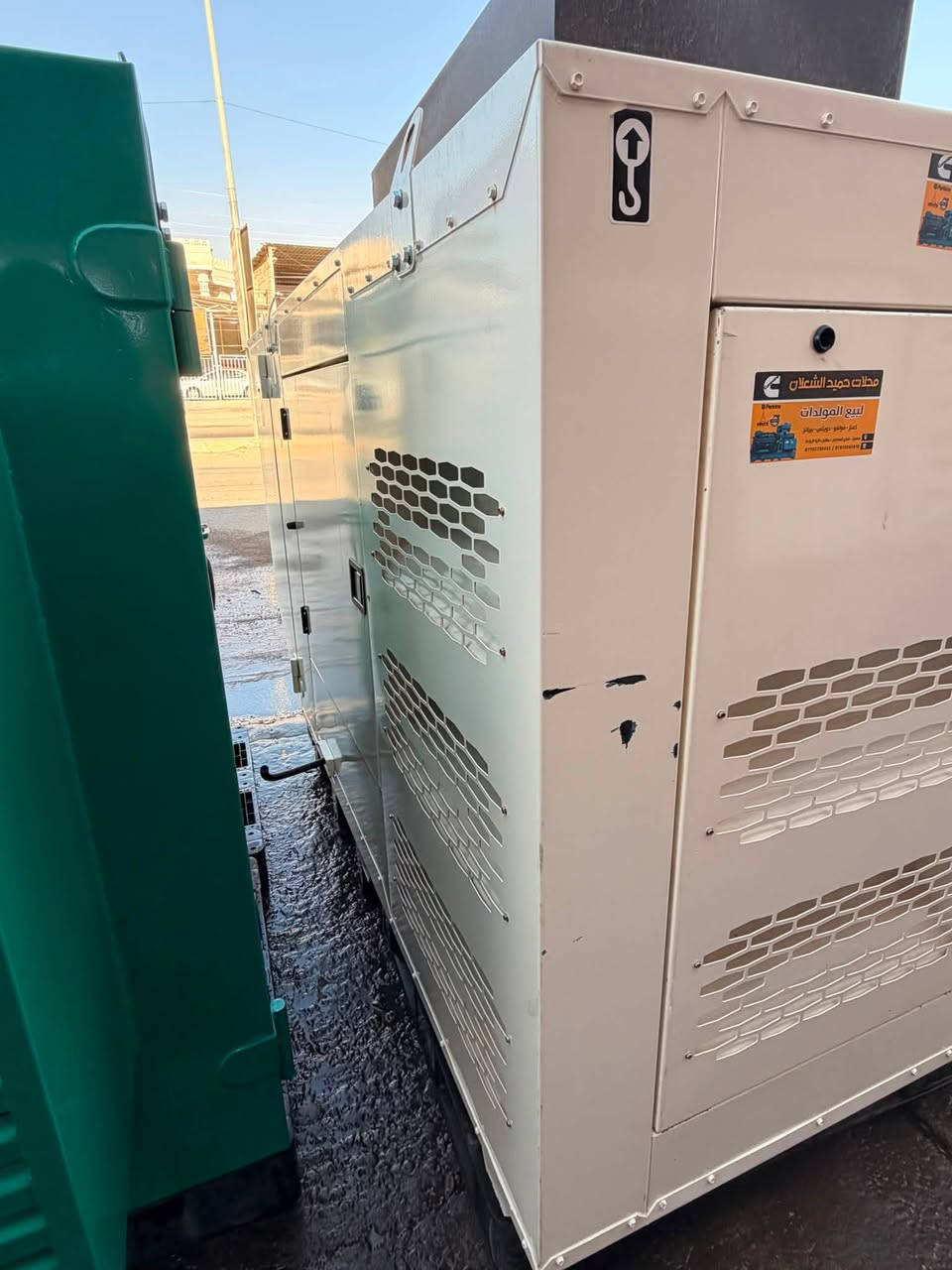 مولدة بيركنز لو ڤول انتر كولر  4 سلندر 100 KVA بلاديه كاتم 100‎%‎ غير مفتوحة   ؛؛. السعر 8000 $.  ،،،،،  *********** - ***********
