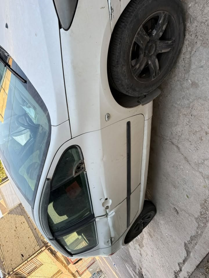بيجو فرنسي ٣٠٧
٢٠٠٦
سيارة خير من الله (گير ومحرك وتبريد ) بلادي وممتازات
الحدادية كله جديد 
سنوية ٢٠٢٨ 
شاشة وكاميرة
السعر ٥٣ بيهه ضربة صفح
المكان بغداد الدورة
***********
