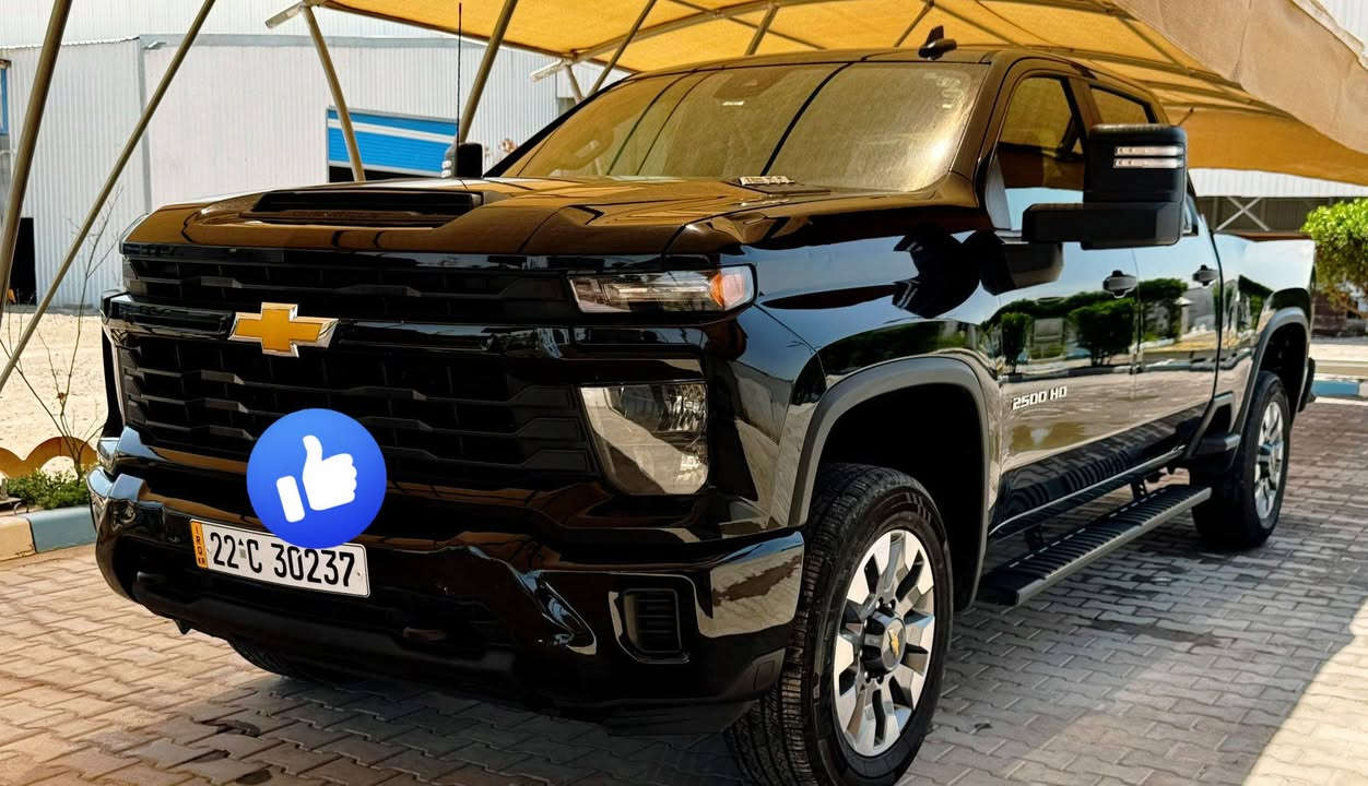 سلام عليكم 
لبيع 
سلفرادو مويل ٢٤
كير محرك تبريد كفاله 
ماشيه ١٣٣
مكينه 8سلندر بانزين 
رقم أربيل جديد 

كتاب تضليل 

صيانه عامه السيارة صار أسبوع 

دوسات. داخليه 

دوسات. خارجيه 

منضومه زنون 

بيها بيبان صباغ 

بجم كبس 

مقفوله شواصي 

تخم تاير جديد 

مكاني بغداد 

الرقم ***********
