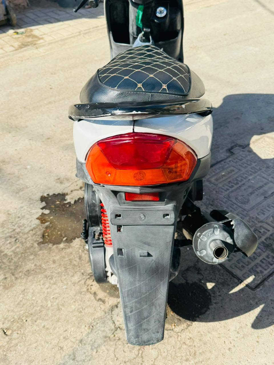دراجه للبيع امبدل بيه ولفات شغاله سلف  لايت اشاير شغاله سعر 500 وبيه مجال مكان الحمزه  الشرقي  

***********
