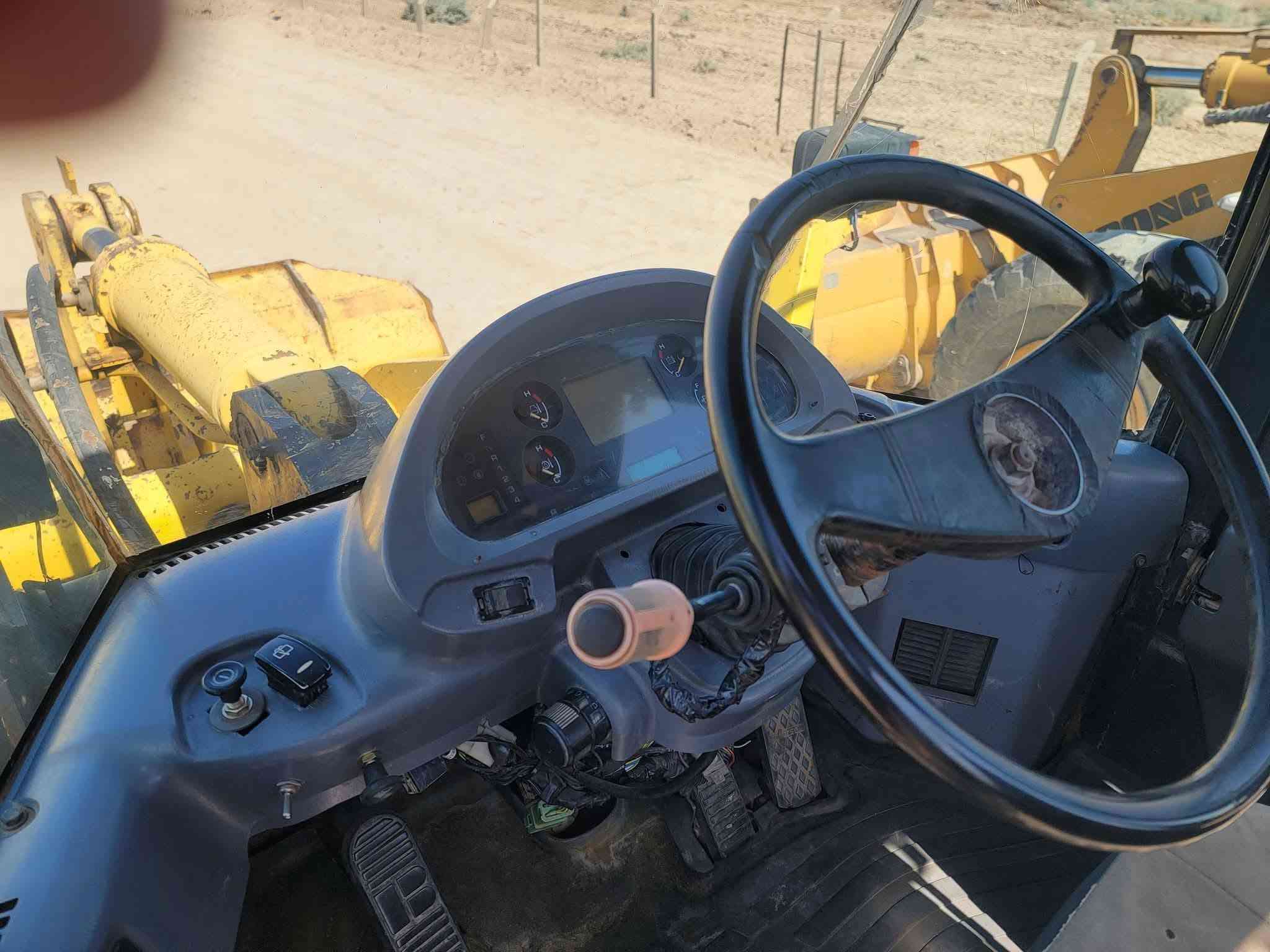 كوماتسو • ٢٠٠٥ • جاهزة للعمل