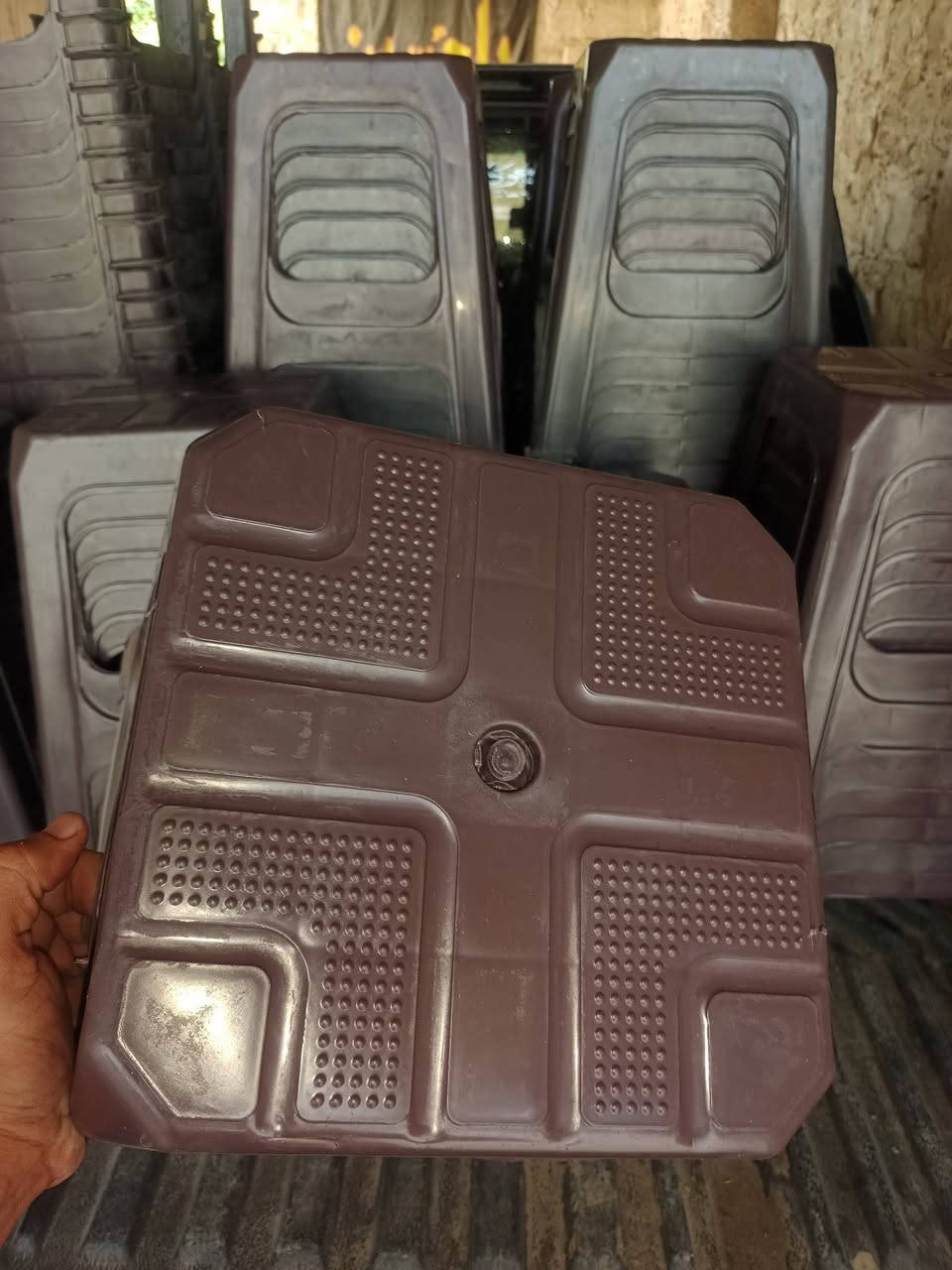 السلام عليكم 
عرض خاص 
ماصه جديده للبيع السعر 1500دينار للقطعه 
اقل طلب  10قطع يتوفر توصيل داخل مركز الحله فقط ب 3000 دينار 
معرض الأمير/النزيزة 
معرض الأمير/نزلة جسر الوردية 
***********
***********
