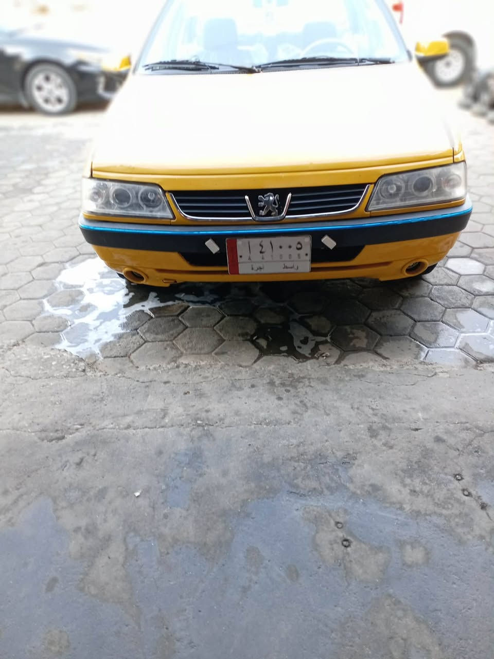 سلام عليكم بيجو للبيع أكدمديل 16 رقم واسط سنويه جديده هيئه مصفره جاهزه تخم تاير حداديه جديده مكينه وكير فرنسي جدد تبريد ثلج سعره 38 بيه مجال بصيط مكاني واسط نعمانيه ***********
