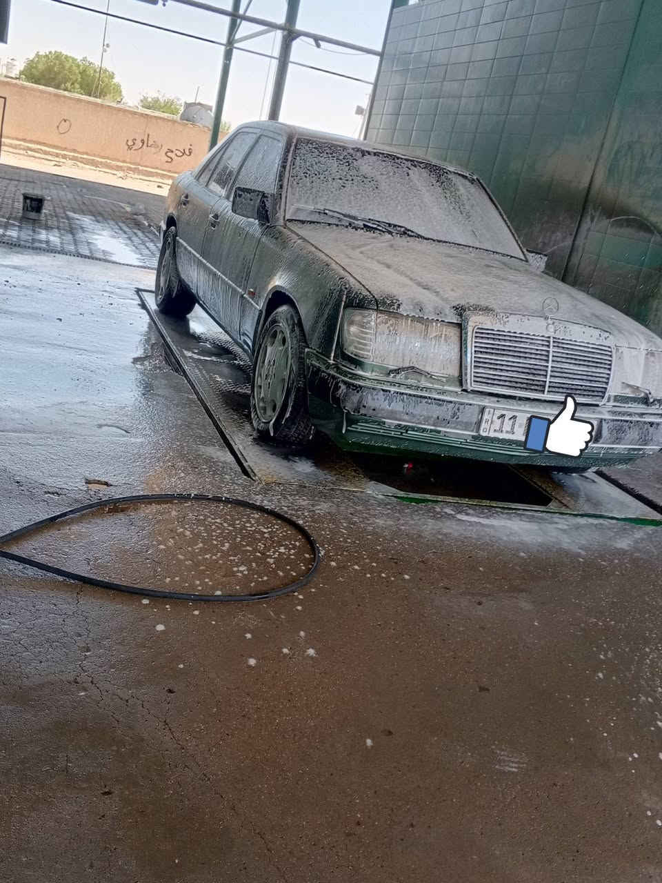 سياره للبيع مرسيدس دب موديل 91 محرك عنكبوت اسود سياره تبريد  شغال جام كهرباء سياره جاحزه من حداديه وتخم تاير بسمي سياره رقم بغداد انكليزي مصبوغه جماليه سعر خاص رقم موبايل ***********
