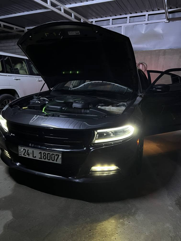 سلام عليكم 
دودج تشارجر موديل 2023
مواصفات SXT بدون فتحه 
لون فيلي  ماشيه 64.441mi
تو ويل  كير ومحرك كفالة 
سونار موجود بلصور
ايرباك بردة راجع سستم 
رقم دهوك تحويل ثاني يوم 
سيارة حادثها بلباب لابجم ولاخلفي 
ويل 20  شاشة جبيره 
مكان السيارة الموصل الأيسر 
رقم الهاتف: ***********

رقم الشاصي: 2C3CDXBG7PH530173 موصل, نينوى
