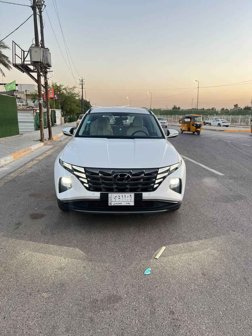 بصمه 
شاشة 
حساس امامي خلفي 
لد مانع انزلاق 
٣ انظمة قياده 
ترحيب 
تشغيل عن بعد 
مكينة ٢٠٠٠ دوش 
شاشة ديجتل 
قطعتين تبريد 
سبيرها منازل 

ماشيه 30 
السيارة لا صبغ ولا بارد
موديل 24
مكان السياره بغداد 

الاستفسار رقم ***********
