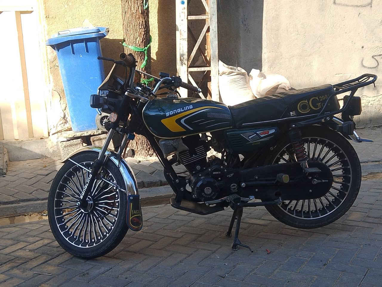 دراجه للبيع موديل 26 900 وبيها مجال بغداد***********
