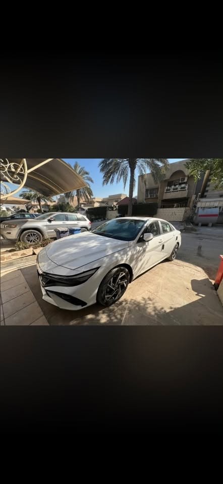 السلام وعليكم النترا وارد كوري موديل 2024 محرك 2000 ماشيه 37 الف رقم بغداد كم السياره مكفوله من الصبغ والحادث بيها رصعتين بلقمارة كما موضح بلصور بانوراما بصمه مري كهربائيه وضع سبورت+ اقتصادي تحكم ستيرن +شاشة
السعر المطلوب ١٨٠ ورقه وبيها مجال بسيط
الاضرار:
١-رصعتين بلقمارة كما موضح بلصور
٢-السيارة مبدل بيها رواجز 
مكاني بغداد حي القادسية
للاستفسار اكثر 
*********** واتساب

