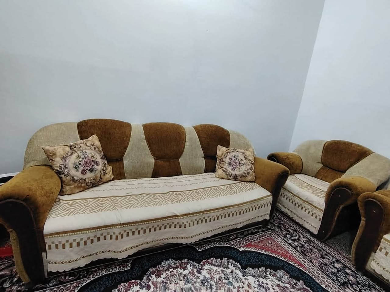 للبيع
النجف الاشرف 
***********
