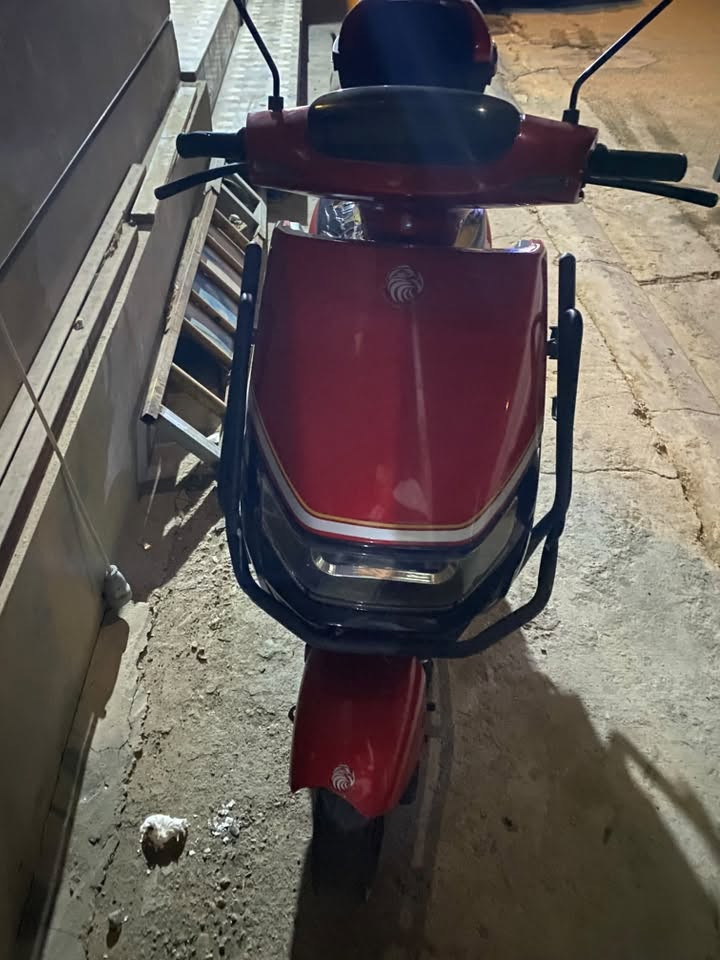 سكنس جبلي 7 بطاريات يمشكنك١٠ كيلو يعني اللي ياخذه يبدل البطاريات رايدة ب٣٥٠الف تواصل واتس***********
