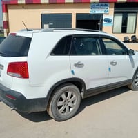 سورنتو موديل 2011 محرك وكير بشرط محرك 4 السياره نضيفه خير من الله البا...