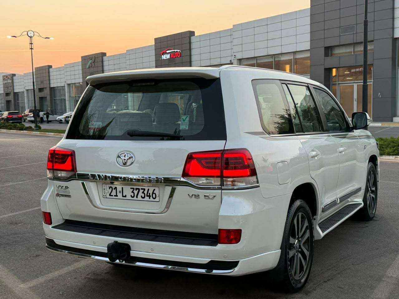 لاندكروزر VXR • ٢٠١٩ • ١١٦ الف كم