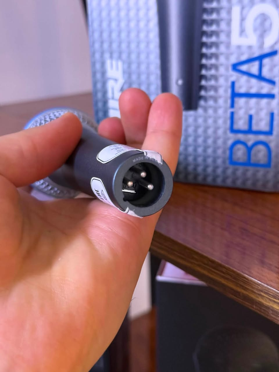 Mic Shure beta58a
مايك كواليتي جدا عالي مستخدم نظافة %100 ما يحتاج وصف 
سعره كلش رخيص متوفر فقط قطعة 
*********** + WhatsApp 
متوفر توصيل لكل عراق 🚚 📦
