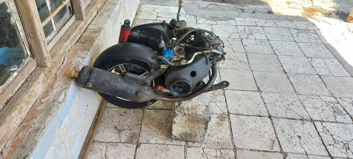 سلام عليكم شباب عدي مكينه كامله للبيع بيهه اكلج أمامي ارجي اس اصلي وبيهه ويل اصلي وبيه شوته اربعه وبيهه قطره دهن اصلي كرزي وبيهه ارجي اس قطره اكسل كرزي وبيهه شيال شوته كرزي وبيهه صالنصه اصلي وبيهه بوشه 55 قتاليه نوع لبوشه اسمارت بستم مسح لا ادوانز وقويه توصيل كافت المحافظات عدي ومراوس ابلاديه اراوس وبس طابوكه ابيع  وعامله هم ابيع مكاني بغداد رقمي *********** وسعر خاص وخاص هم موجود
