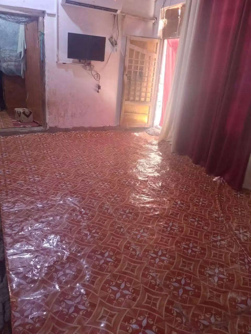 سلام عليكم بيت زراعي بلبيكات بشارع ال يوسف مساحه 100متر ركن ع شارع اريسي يتكون من غرفتين وماي وكهرباء السعر 36 وبيه مجال قليل الرقم
***********
