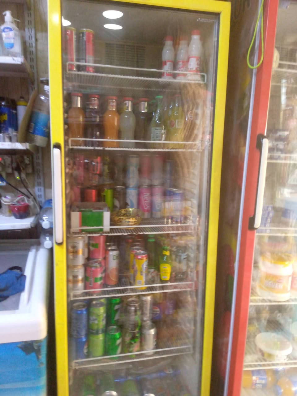 أغراض محل • كاملة