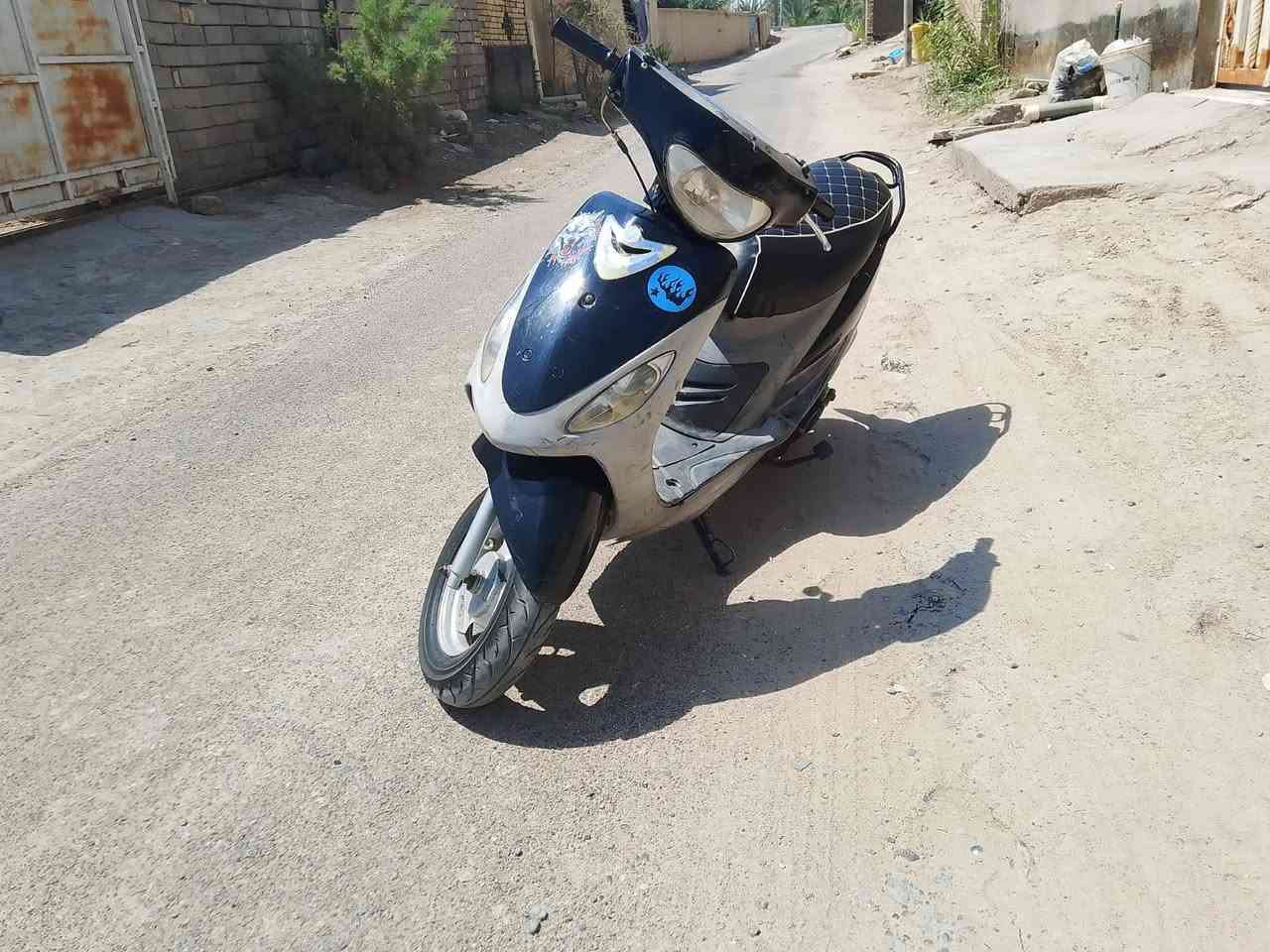سلام عليكم
دراجه ماكس قجمه دراجه حلوه ونضيفه شاهد الله 
مفتوحه مرا وحده دراجه نضيفه ما متعوبه بعدهي بحيله اي عطل ما بيه سلف هندر سعر ٦٠٠ وبيه مجال وأنه خادم  *********** اتصل 
او تدخل خاص المكان قضاء المدينه حي الشهداء قرب البطاقه الوطنيه
