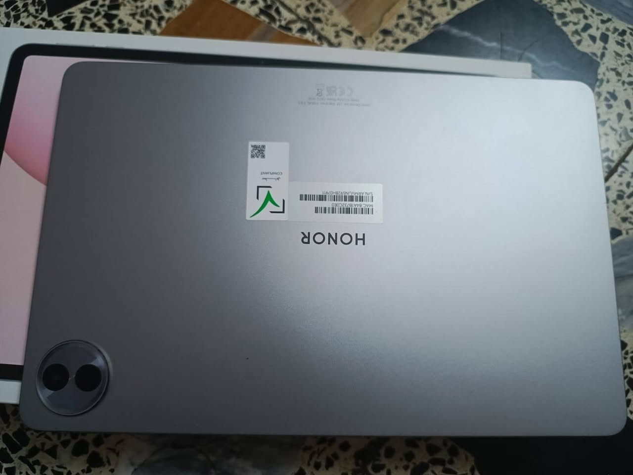 وتابلد هونر 10 نضيف ستغدام سبوع واحد ذاكره 256 ملحقات كامل كلشي جديدد ملحقات كلهن ويا 450 
تواصل واتساب ***********
