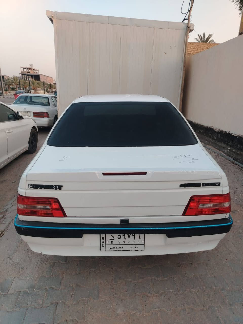 ببيجو 405 موديل 2010 مكفوله من ضربه وصبغ بس بيهه داير جاملغ خياس وملكط تبريد حداديه كهربايات كلهه شغاله مكينه وكير  مكفولات رقم بغداد مداور مباشر عنوان النجف سعر ٣٣ وبيهه مجال ***********
