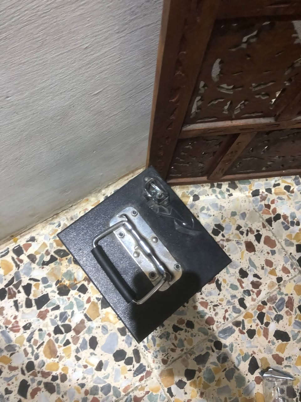 بطارية • ٧٢ ڤولت • ٢٤ امبير
