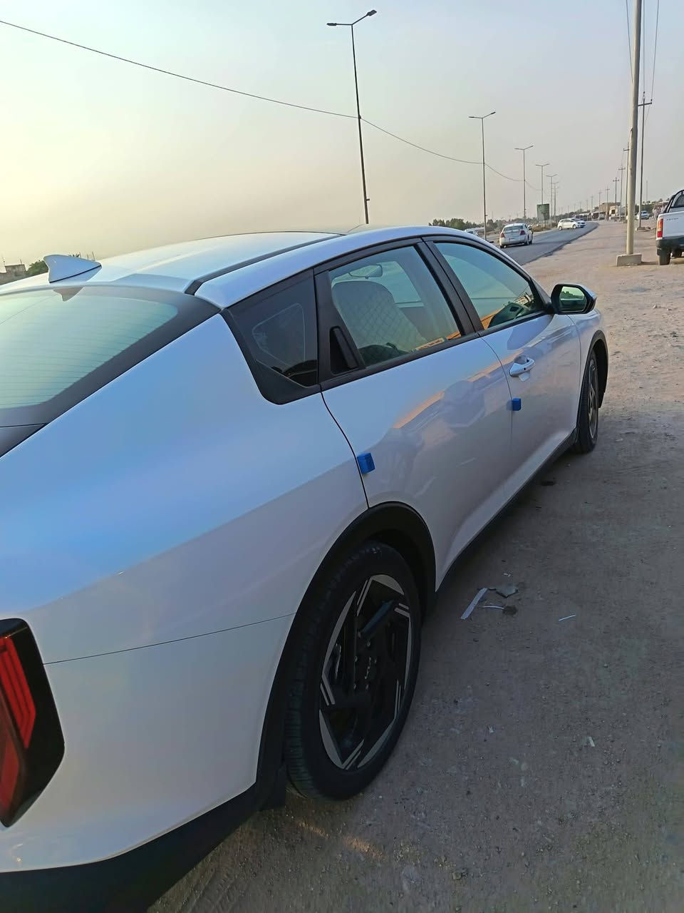 @مفوله السيارة واحد علئ واحد تصليح جوملغ امامي فقط جه اليمنه باقي التفاصيل *********** السعر 165بيه مجال
