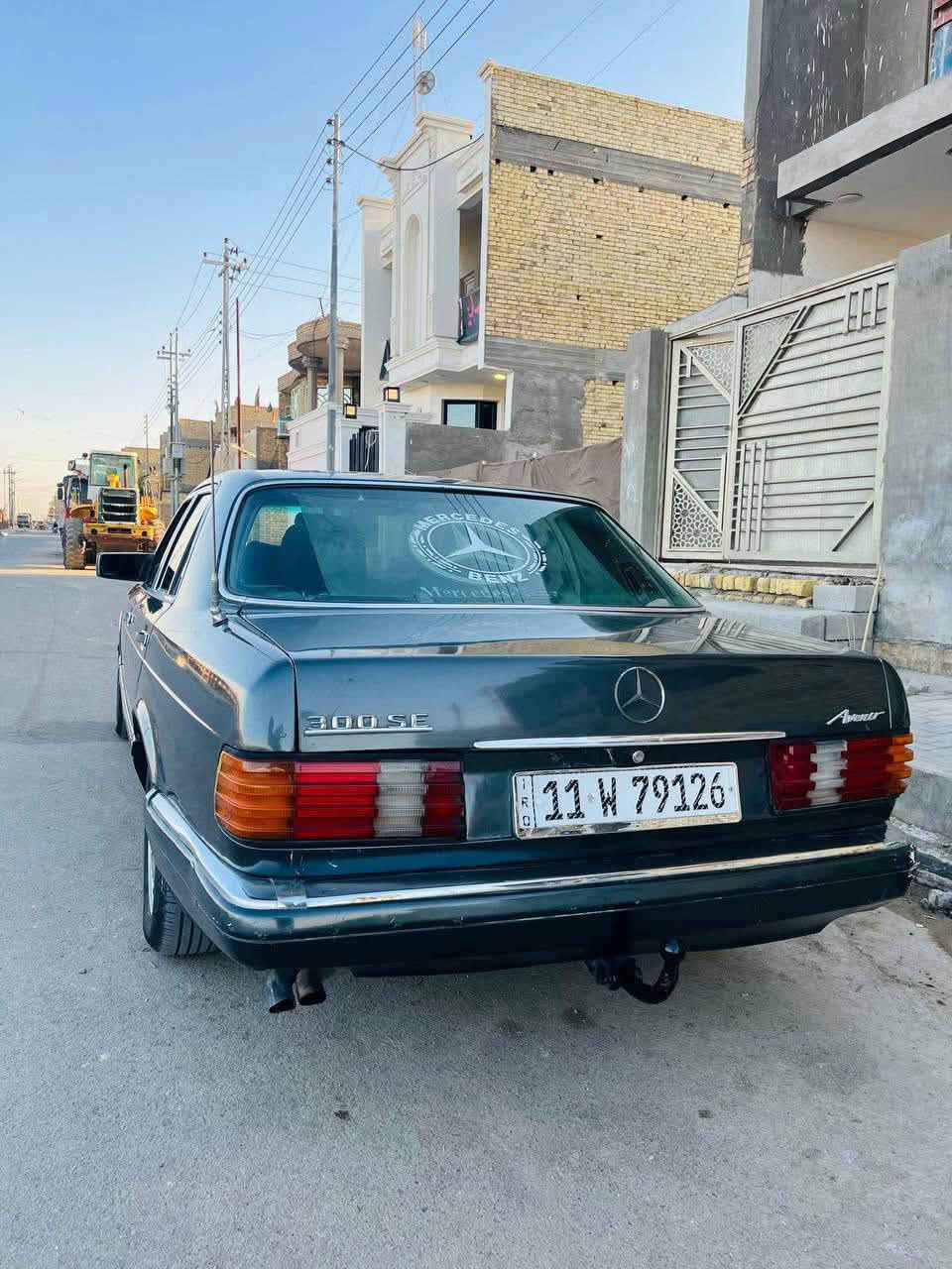 سلام عليكم  مارسدس رئاسي جانبو 300 مديل ٩١ كراسي كهربائي كربائياته كله شغاله  . صدر امامي خلفي جديد خير من لله رقم جديد انكليزي سنويه 31 تبريد ثلج منظومه كله جديده  شغال اربعه جام كهربائي بلادي كير وكينه  VVT-I 3000كفاله من التنقيص وتبخير شرط مشلعه معدل  دشبول كله شغال رون كلو متر بنزين كيج حماره السعر 44 وبي مجال ***********
