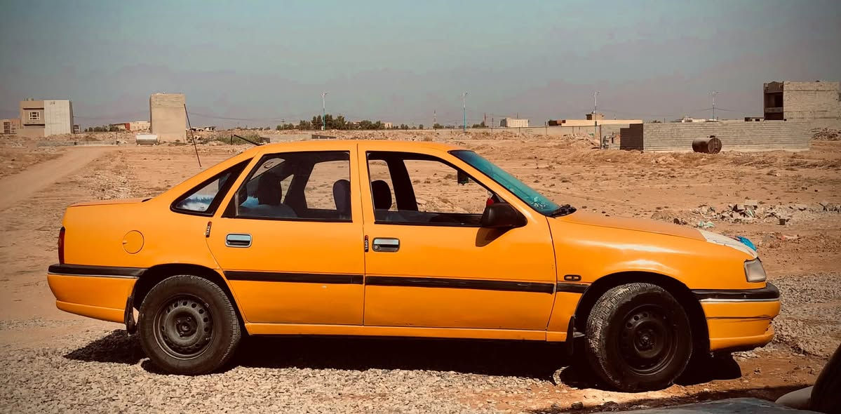 فيكترا • ١٩٩٥ • محرك ٢٠٠٠
