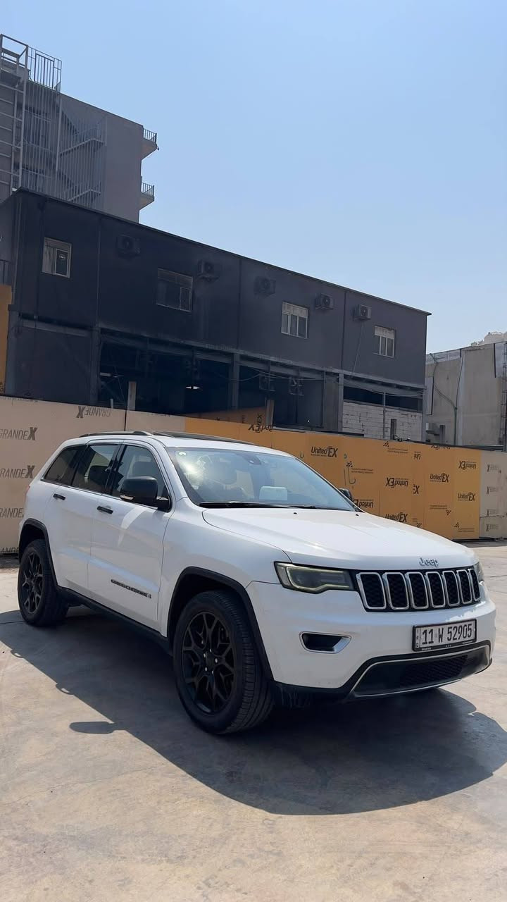 جيب لاريدو ٢٠١٤ خليجي فول مواصفات بيها صبغ بالجاملغ الايسر فقط السعر ٢١٥   الاتصال ***********
